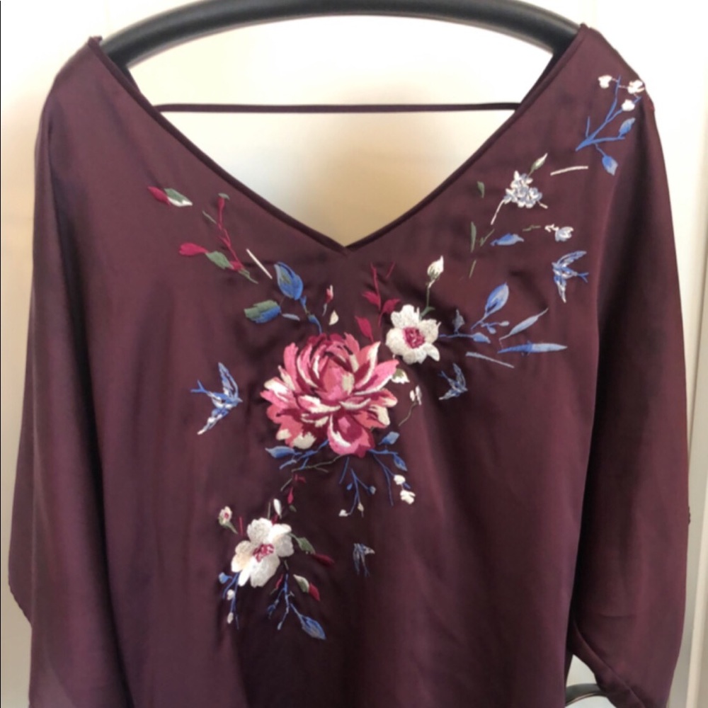Flutter sleeve blouse